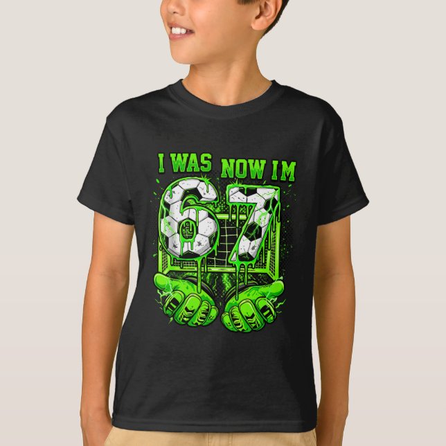 T-shirt J'avais 6 ans maintenant j'ai 7 ans Football drôle (Devant)