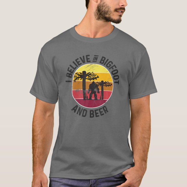 T-shirt Je Crois En Bigfoot (Devant)