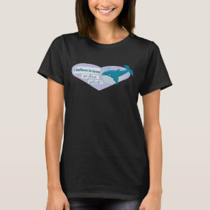 T-shirt Je crois en l'amour au premier splash jolie balein