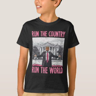T-shirt Je Dirige Le Pays Et Le Monde Drôle Trump 1