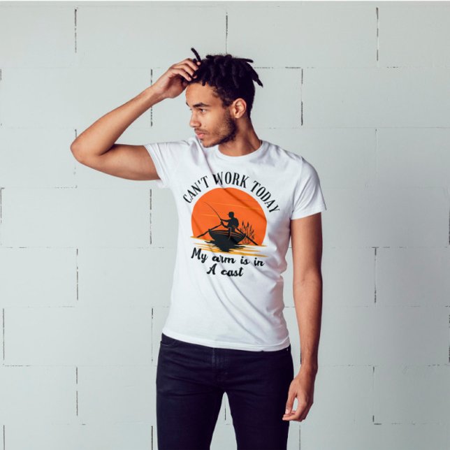 T-shirt Je ne peux pas travailler aujourd'hui mon bras est (Créateur téléchargé)