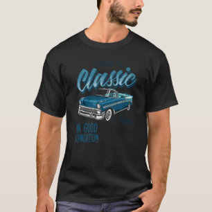 T-shirt Je ne suis pas vieux, je suis une voiture classiqu