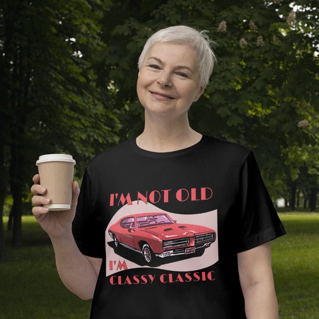 T-shirt Je ne suis pas vieux Je suis une voiture classique (Créateur téléchargé)