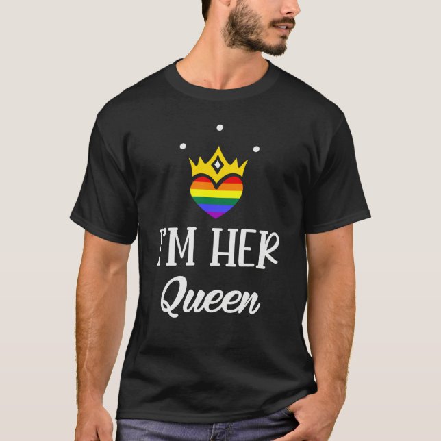 T-shirt Je suis sa reine Saint-Valentin lesbien LGBTQ Hear (Devant)