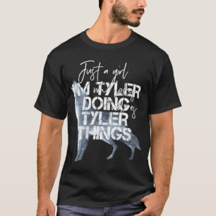 T-shirt Je Suis Tyler En Train De Faire Des Choses Drôle C