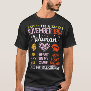 T-shirt Je Suis Une Femme De Novembre 1964 Qui Tue Dans Mo