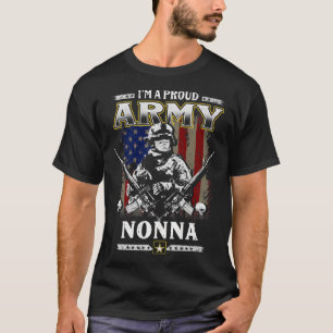T-shirt Je suis une fière armée Nonna Vétérinaire Fête des