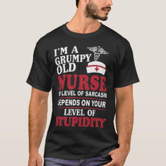 T-shirt Je suis une vieille infirmière grincheuse