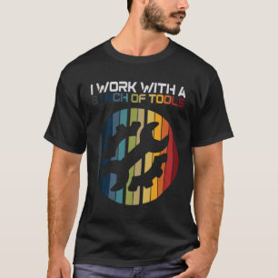 T-shirt Je Travaille Avec Un Ensemble D'Outils Mécanique