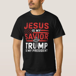 T-shirt Jésus Est Mon Sauveur, Trump Est Ma Fierté De Prés