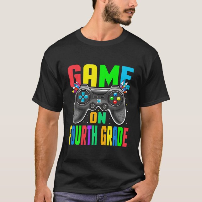 T-shirt Jeu De La Quatrième Année Retour À L'École Bienven (Devant)