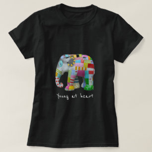 T-shirt Jeune au coeur slogan mignon éléphant rétro