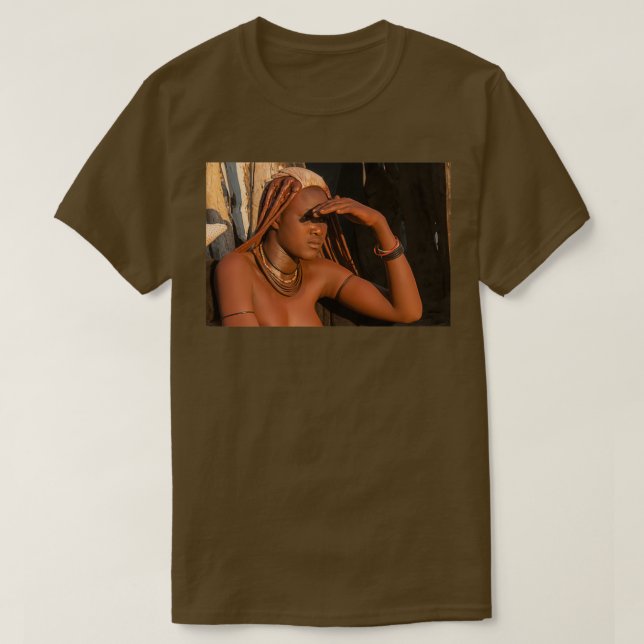 T-shirt Jeune femme Himba portant des coiffures et des déc (Design devant)