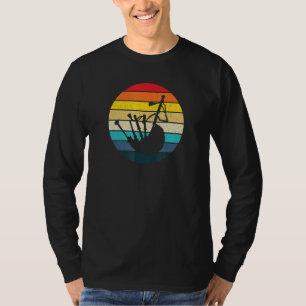 T-shirt Joueur de cornemuse rétro couché de soleil
