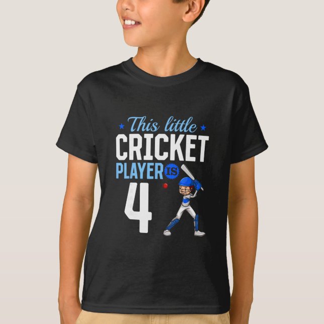 T-shirt Joueur de cricket pour 4e anniversaire  (Devant)