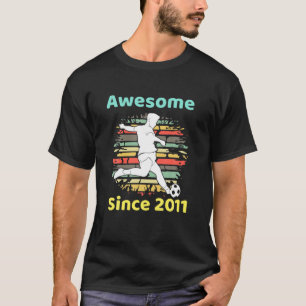 T-shirt Joueur De Football 10 Ans Magnifique Depuis 2011 1