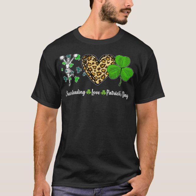 T-shirt Jour St Shamrock de l'Amour Cheerleader Leopard He (Devant)