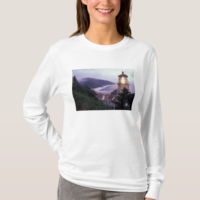 T-shirt Journée brumeuse sur la côte de l'Oregon à l'Hecet (Devant)