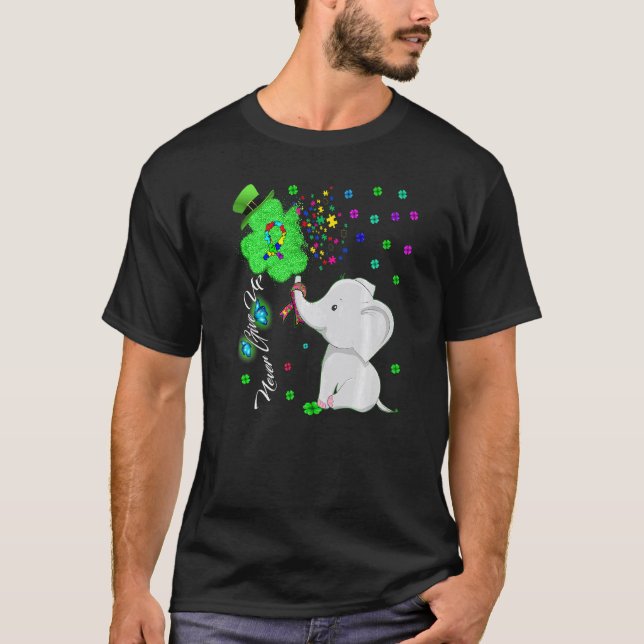T-shirt Joyeuse Fête de Patrick Éléphant Sensibilisation à (Devant)