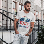 T-shirt Joyeux Jour de l'Indépendance 4 juillet<br><div class="desc">Joyeux Jour 4 juillet de l'Indépendance,  typographie moderne avec couleurs,  étoiles et rayures du drapeau américain. Design patriotique moderne.</div>
