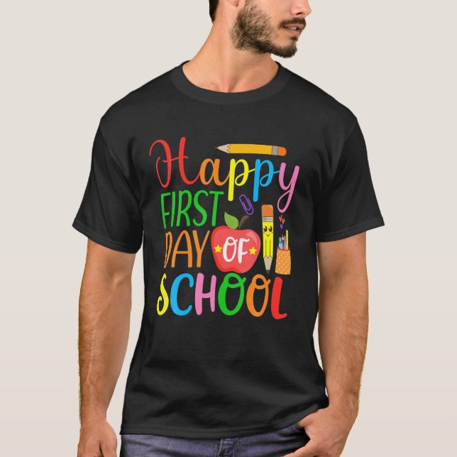 T-shirt Joyeux Premier Jour De L'École Enseignant Et Étudi (Devant)