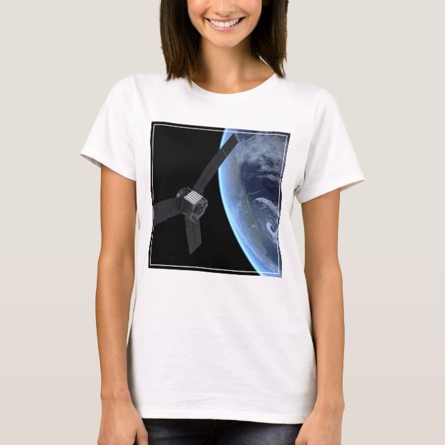 T-shirt Juno Spacecraft Pendant Son Vol Sur Terre (Devant)