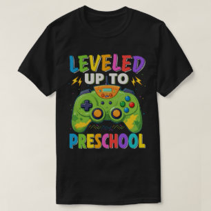 T-shirt Jusqu'Au Joueur De L'École Préscolaire Revenir Aux