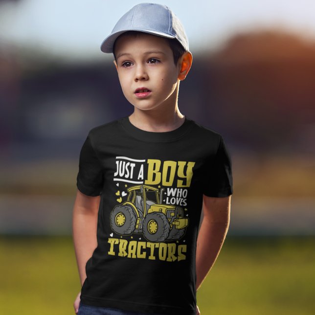 T-shirt Just a Boy Who Loves Tractors (Créateur téléchargé)