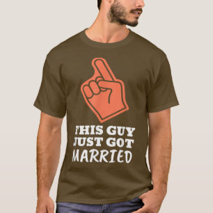 T-shirt Just Got Married Hitched Newlywed Husband Groom Gi