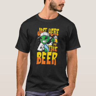 T-shirt Juste ici pour la bière pub ramwl boire l'alien