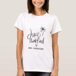 T-shirt Juste plage mariée de cadeau de mariage de palmier<br><div class="desc">Juste conception mariée de plage de cadeau de mariage de palmier</div>