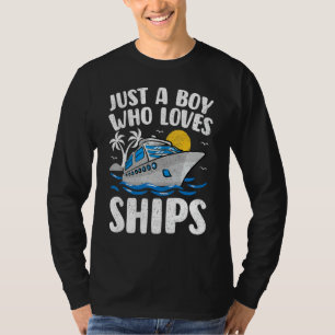 T-shirt Juste Un Garçon Qui Aime Les Navires Bateau Titani