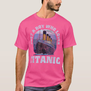 T-shirt Juste Un Garçon Qui Aime Titanic Classic Ship