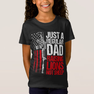 T-Shirt Juste un papa régulier lever des lions Patriot US