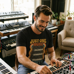 T-shirt Juste un synthé de plus – Drôle de nerd de synthét