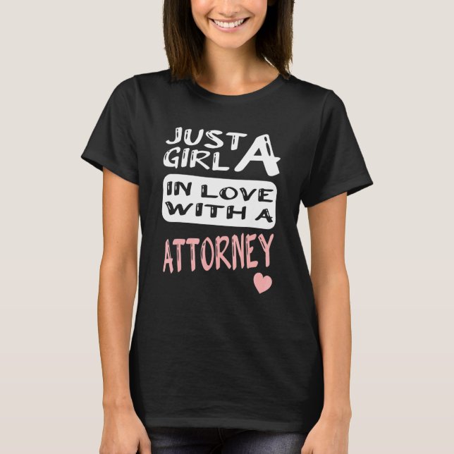 T-shirt Juste Une Fille Amoureuse Avec Un Procureur (Devant)