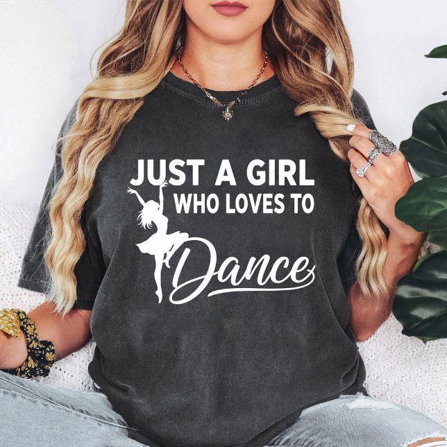 T-shirt Juste une fille qui aime danser graphique (Créateur téléchargé)
