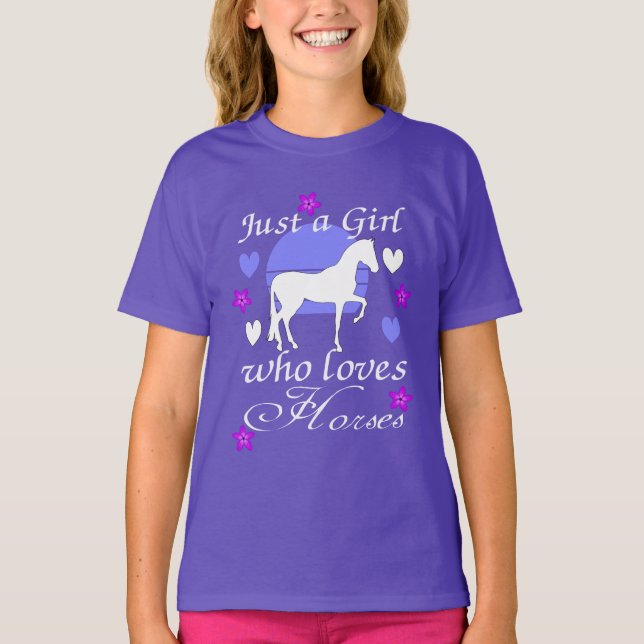 T-shirt Juste une fille qui aime les chevaux en violet (Devant)