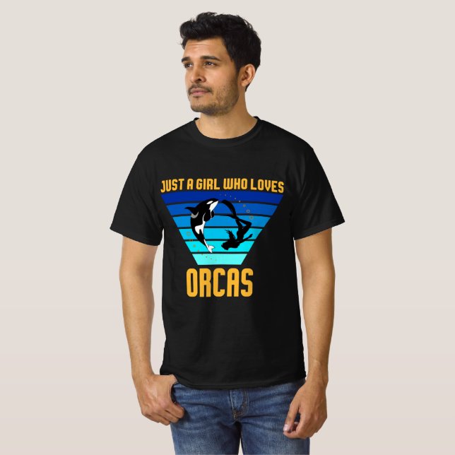 T-shirt Juste Une Fille Qui Aime Les Orques (Devant entier)