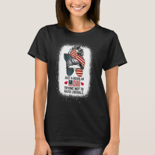 T-shirt Juste une maman normale essayant de ne pas élever