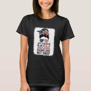 T-shirt Juste une maman régulière pas le Patriot lever Lio