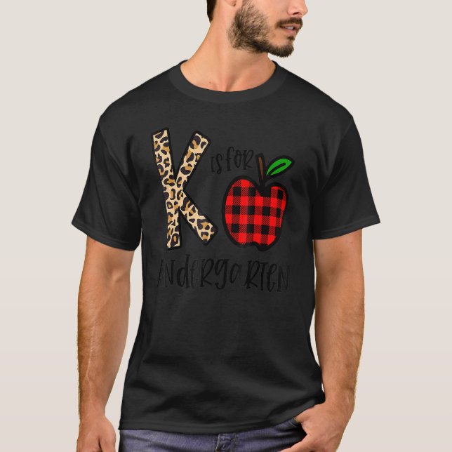 T-shirt K Est Pour L'Enseignant De La Maternelle Leopard B (Devant)