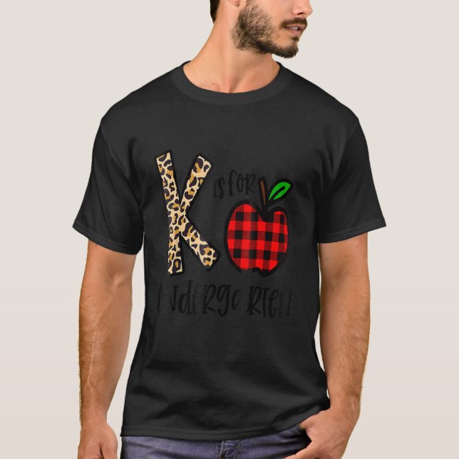 T-shirt K Est Pour L'Enseignant De La Maternelle Leopard B (Devant)
