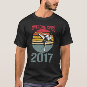 T-shirt Karate Awesome Depuis 2017 5E Anniversaire 5 Ans