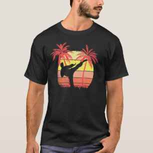 T-shirt Karate Classique Coup de Pied Élevé Coucher de Sol