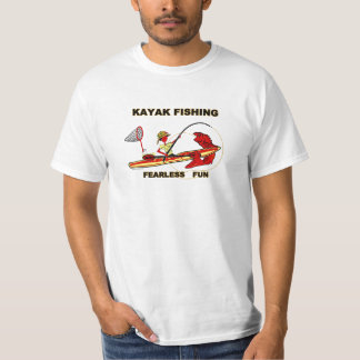 T-shirt Kayak pêchant l'amusement courageux