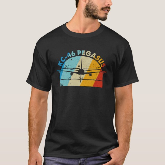 T-shirt KC 46 Pegasus Sunset Air Refueling Airplane (Devant)