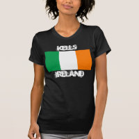 Kells, Irlande avec drapeau irlandais
