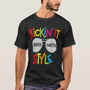 T-shirt Kickin It Kindergarten Style Fun Kids Retour À Sch
