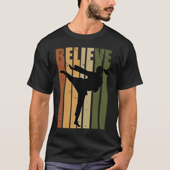T-shirt Kids Camouflage Retro Karate Motivating Believe Pr (Devant)